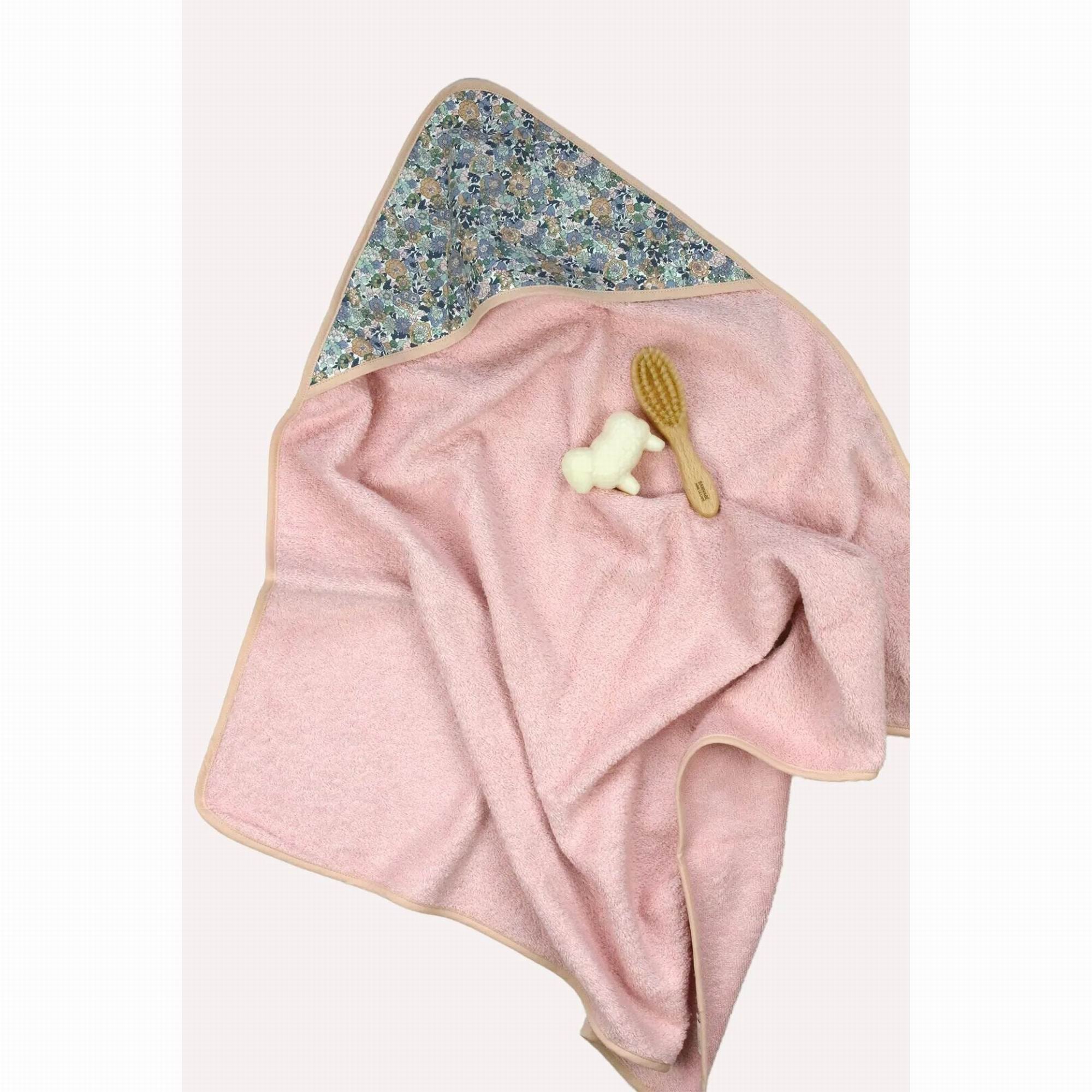 barnabe-aime-le-caf-bath-towel-jenny-79x79cm-baby-nursery-clothing-wear-fashion-accessories-barn-cabain-jenny-01