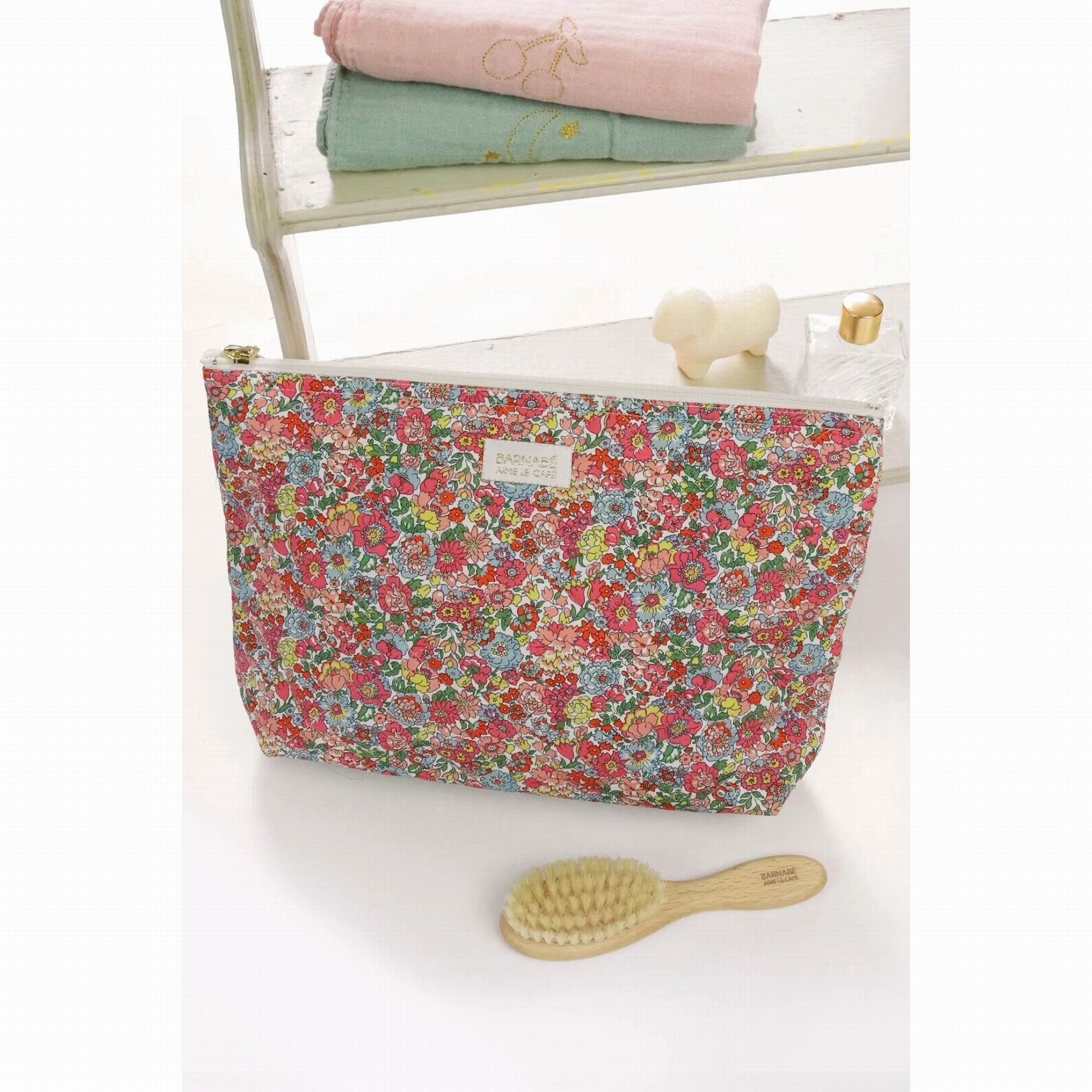 barnabe-aime-le-caf-toilet-bag-augustine-30x19x7cm-clothing-wear-fashion-accessories-barn-toil-augustine-01