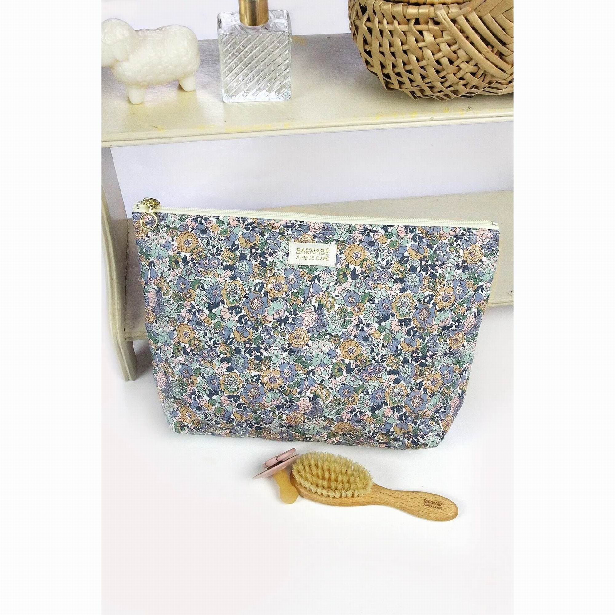 barnabe-aime-le-caf-toilet-bag-jenny-30x19x7cm-clothing-wear-fashion-accessories-barn-toil-jenny-01