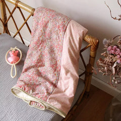 barnabe-aime-le-café-baby-blanket-alba-73x90cm-barn-bblanket-alba