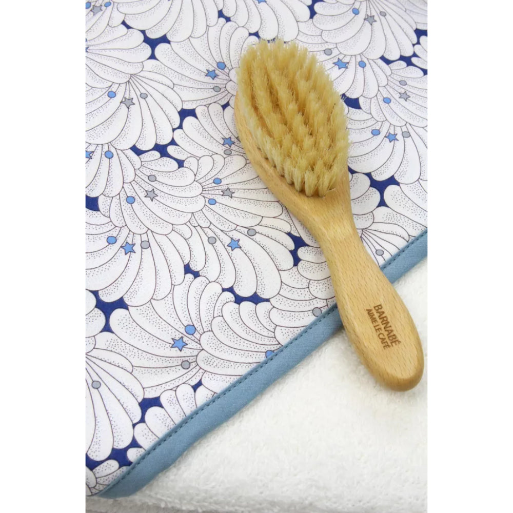 barnabe-aime-le-café-bath-towel-côme-79x79cm-barn-cabain-come