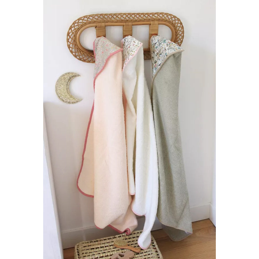 barnabe-aime-le-café-bath-towel-paloma-79x79-cm-barn-cabain-paloma