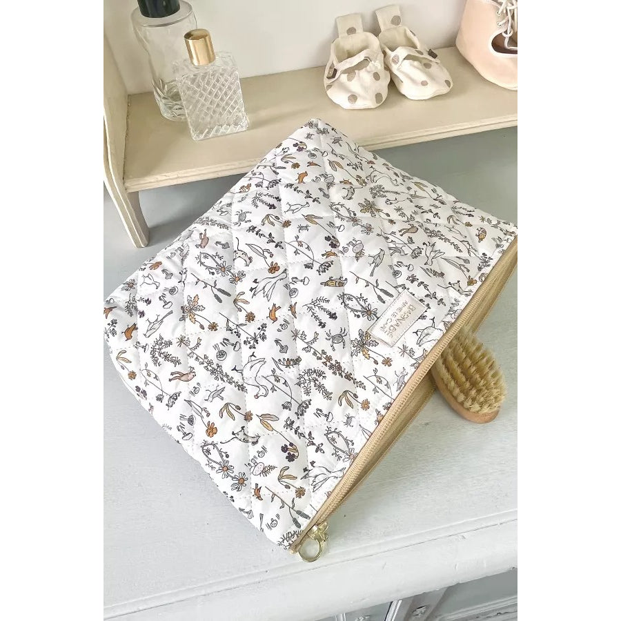 barnabe-aime-le-café-toilet-bag-camille-2025-39x19x7cm-barn-toil-camille2025