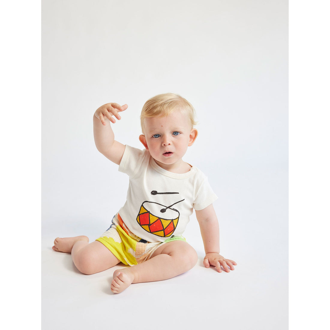 bobo-choses-baby-play-the-drum-body-offwhite-bobo-s24124ab034-12m