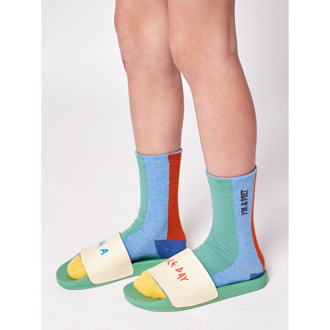 bobo-choses-colors-stripes-blue-long-socks-bobo-s22-122ai050-10-11y (3)