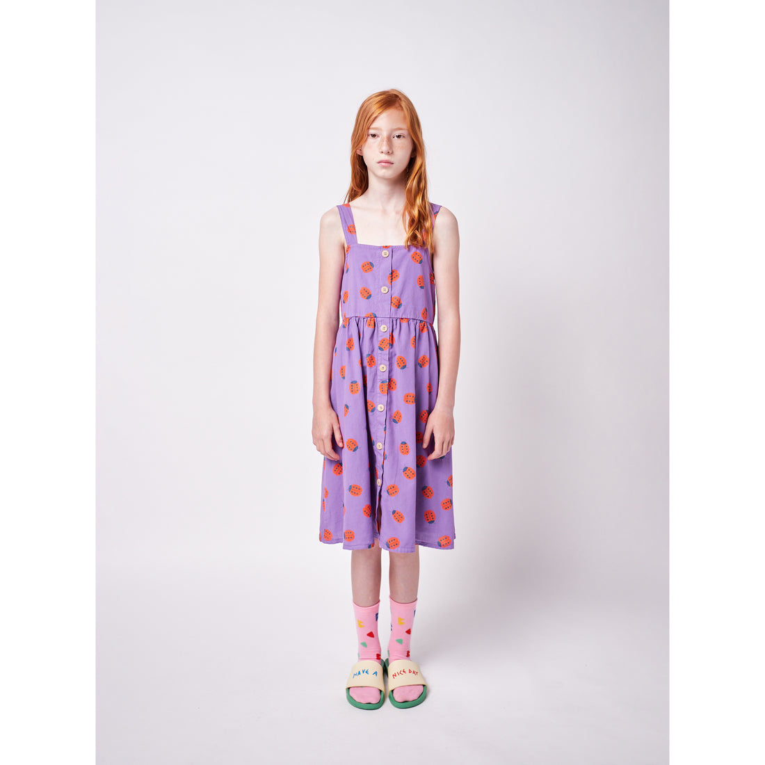 bobo-choses-ladybug-all-over-woven-dress-bobo-s22-122ac108-2-3y (3)
