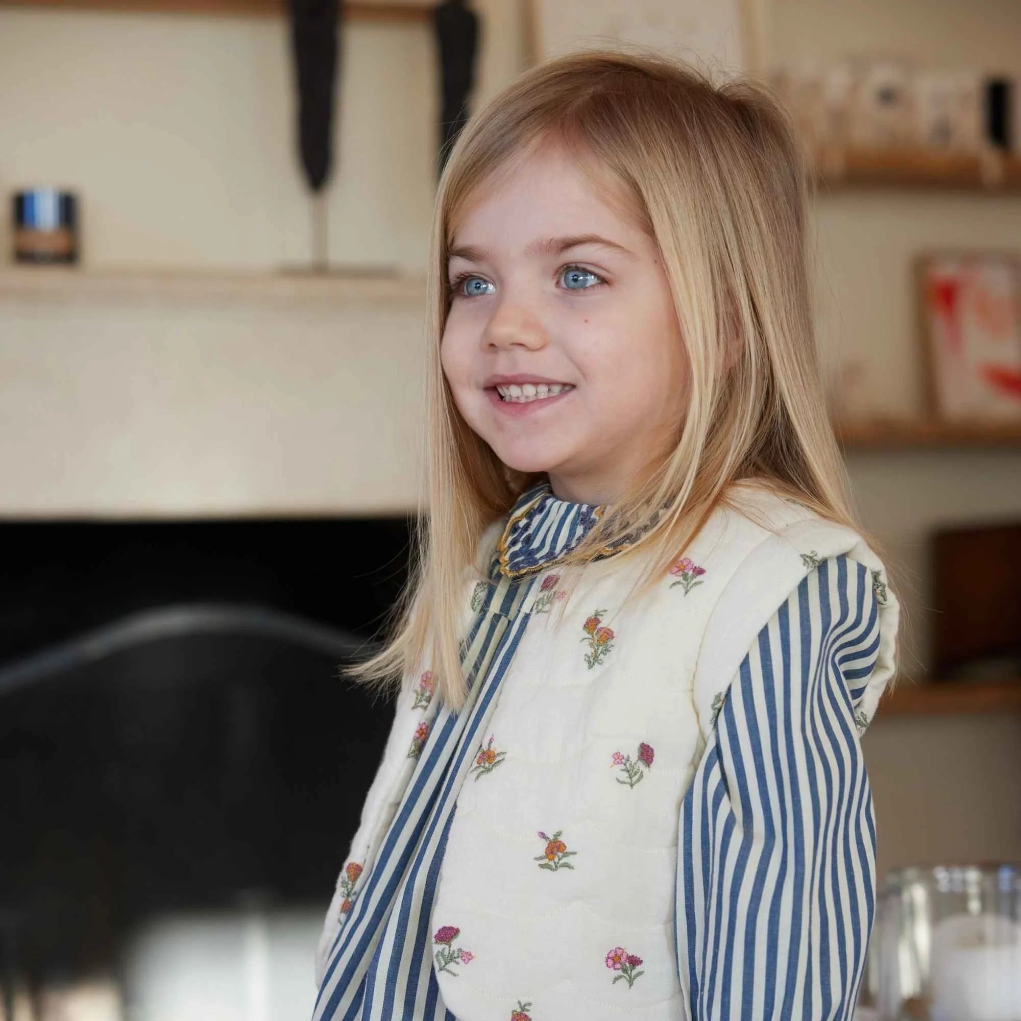 bonheur-du-jour-paris-cherry-fur-girl-reversible-sleeveless-vest-ecru-rosee-bdj-w25cherryfur-ecrur-2y