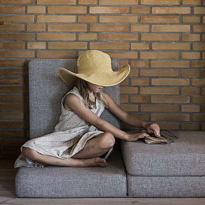 by KlipKlap KK 4 Fold 40x50x50cm - Beige W. Sand (Pre-Order; Est. Delivery in 3-6 Weeks)