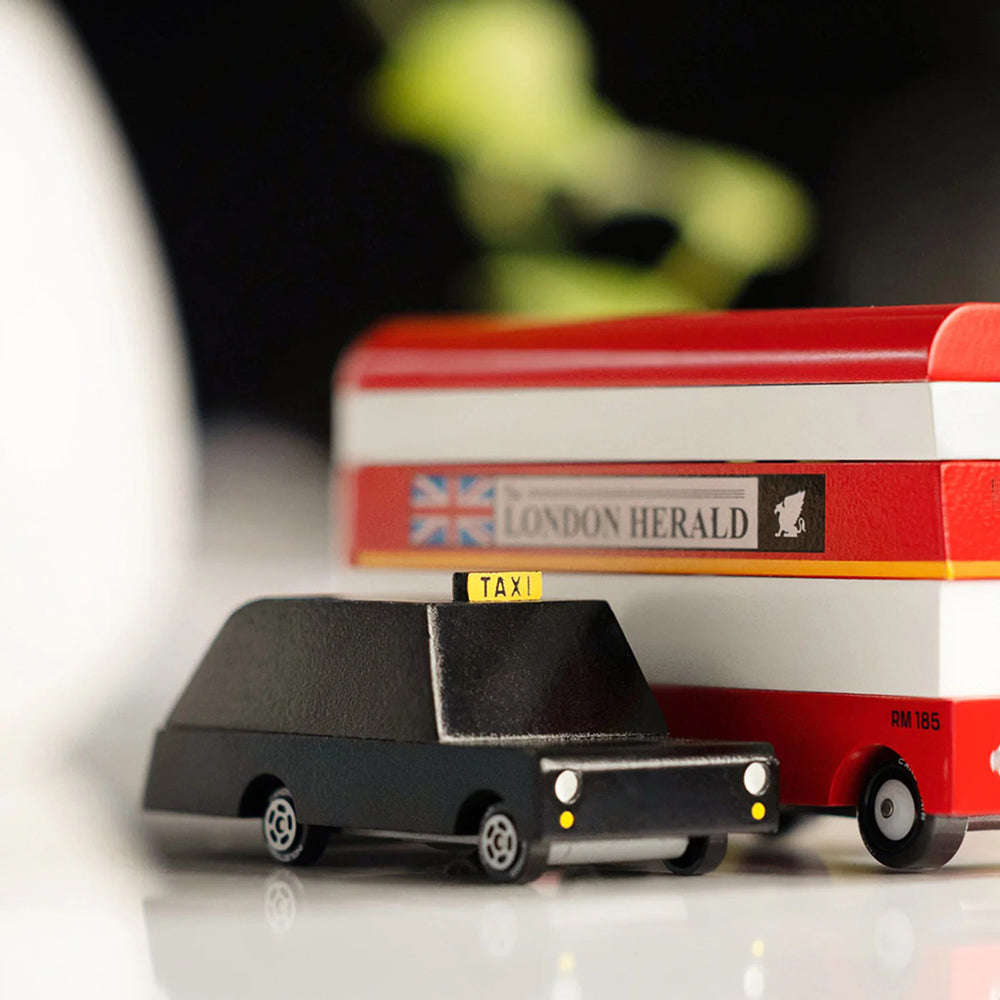 candylab-candycar-london-bus