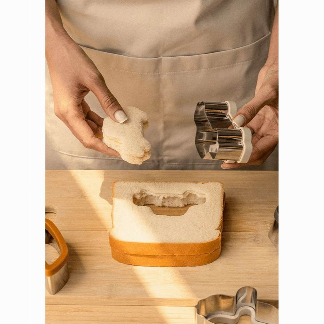 citron-sandwich-cutter-ballerina-kitchen-citr-64443-09