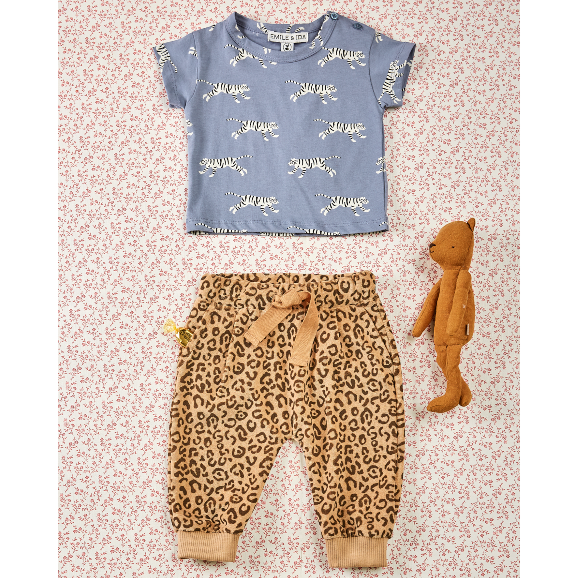 emile-et-ida-tee-shirt-imprime-all-over-tigre-lavande-eei-s25ab103-tigla-06m