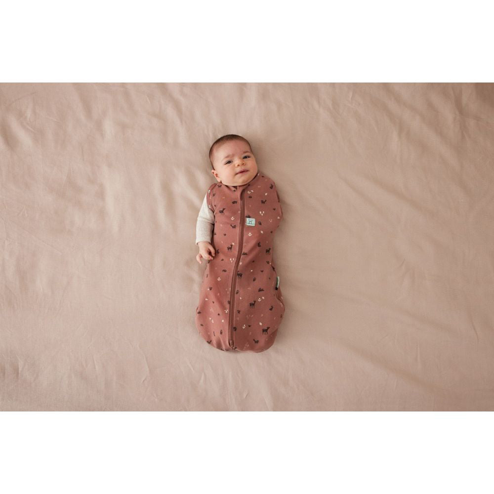 ergopouch-cocoon-swaddle-bag-1-0-tog-forest-friends-ergo-zepco-1-0t00-03mff22