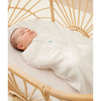 ergopouch-cocoon-swaddle-bag-1-0-tog-oatmeal-marle-ergo-zepco-1-0t00-03mom23