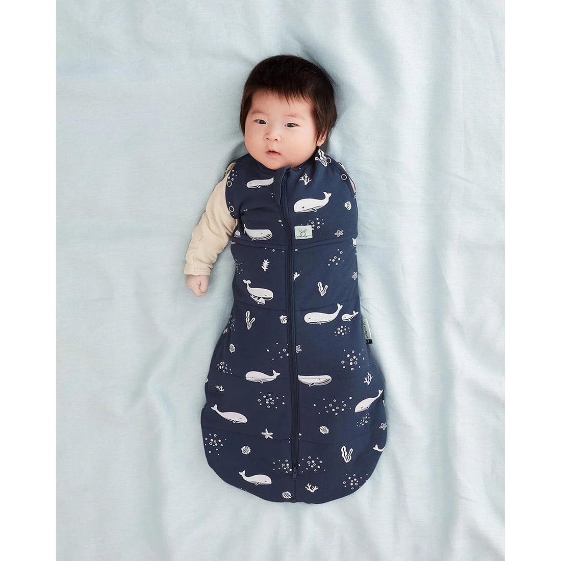 ergopouch-cocoon-swaddle-bag-3-5-tog-0-3m-whale-ergo-zepco-3-5t00-03mwl23