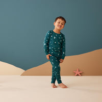 ergopouch-pyjamas-2-piece-set-long-sleeve-0-2-tog-ocean-ergo-zeppj-0-2tls02yroc23-01