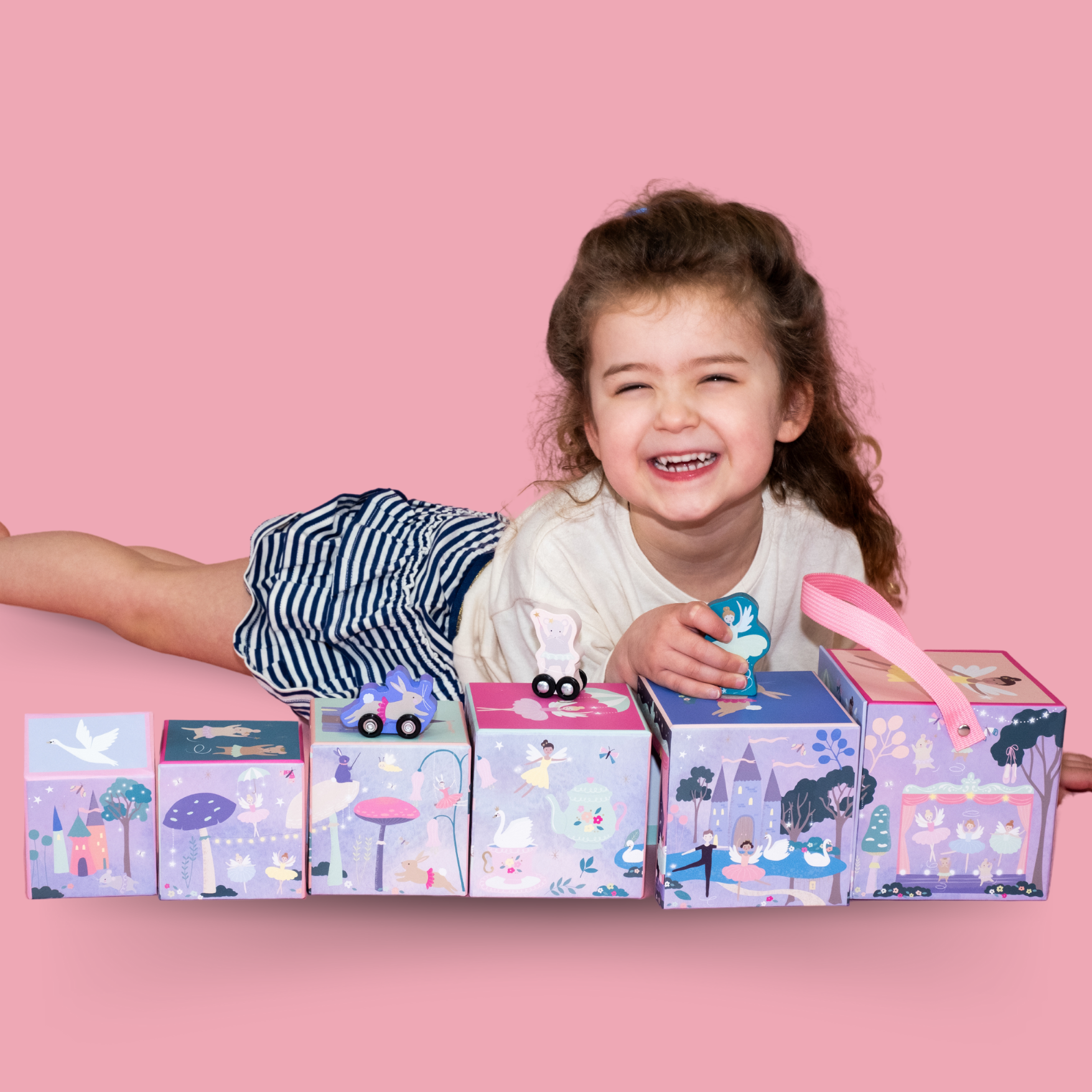 floss-&-rock-stacking-cube-enchanted-flor-49p6073