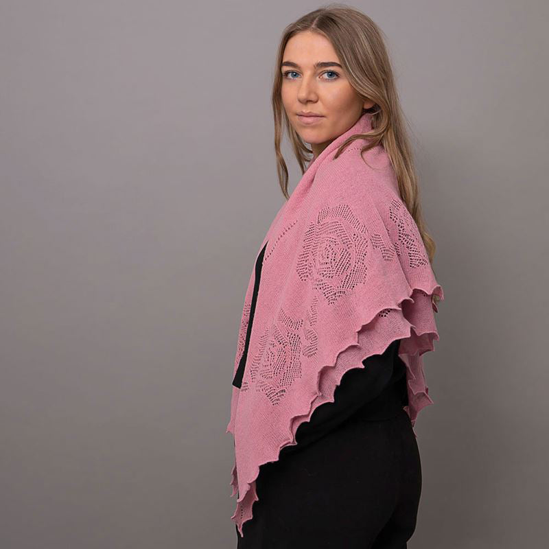 g-h-hurt-&-son-amy-rose-lambswool-shawl-pink-ghhs-lw472