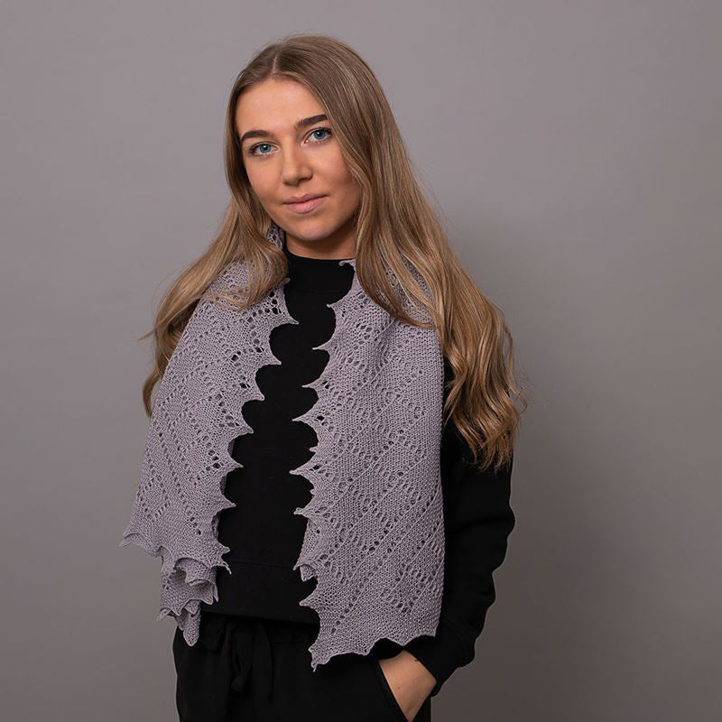 g-h-hurt-&-son-classic-shetland-style-merino-wool-shawl-grey-ghhs-w123x-gry