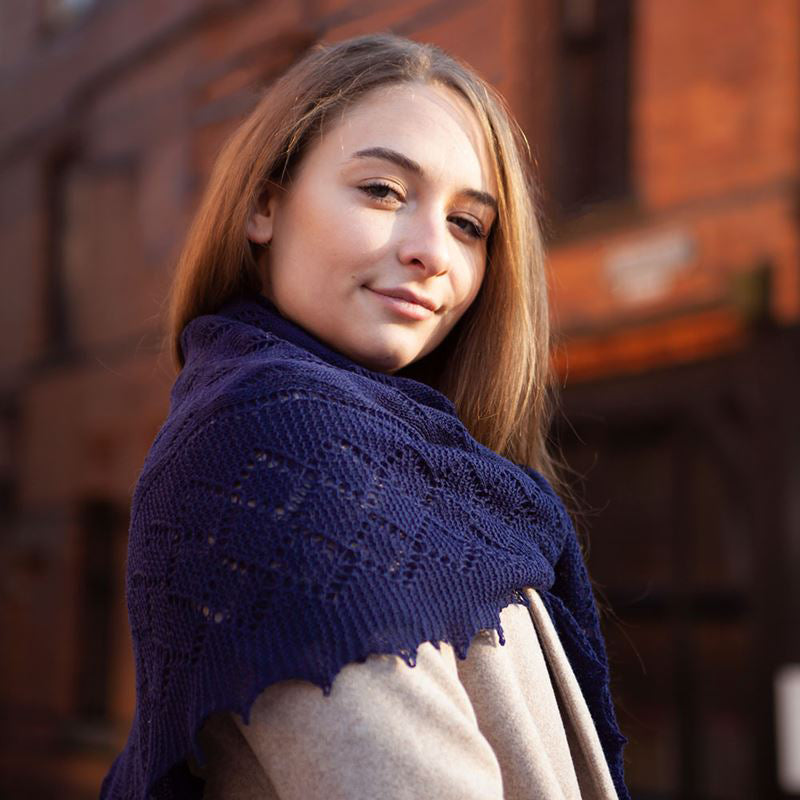 g-h-hurt-&-son-classic-shetland-style-merino-wool-shawl-navy-ghhs-w123x-nvy