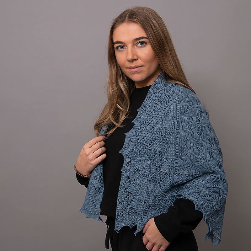 g-h-hurt-&-son-classic-shetland-style-merino-wool-shawl-slate-blue-ghhs-w123x-slb