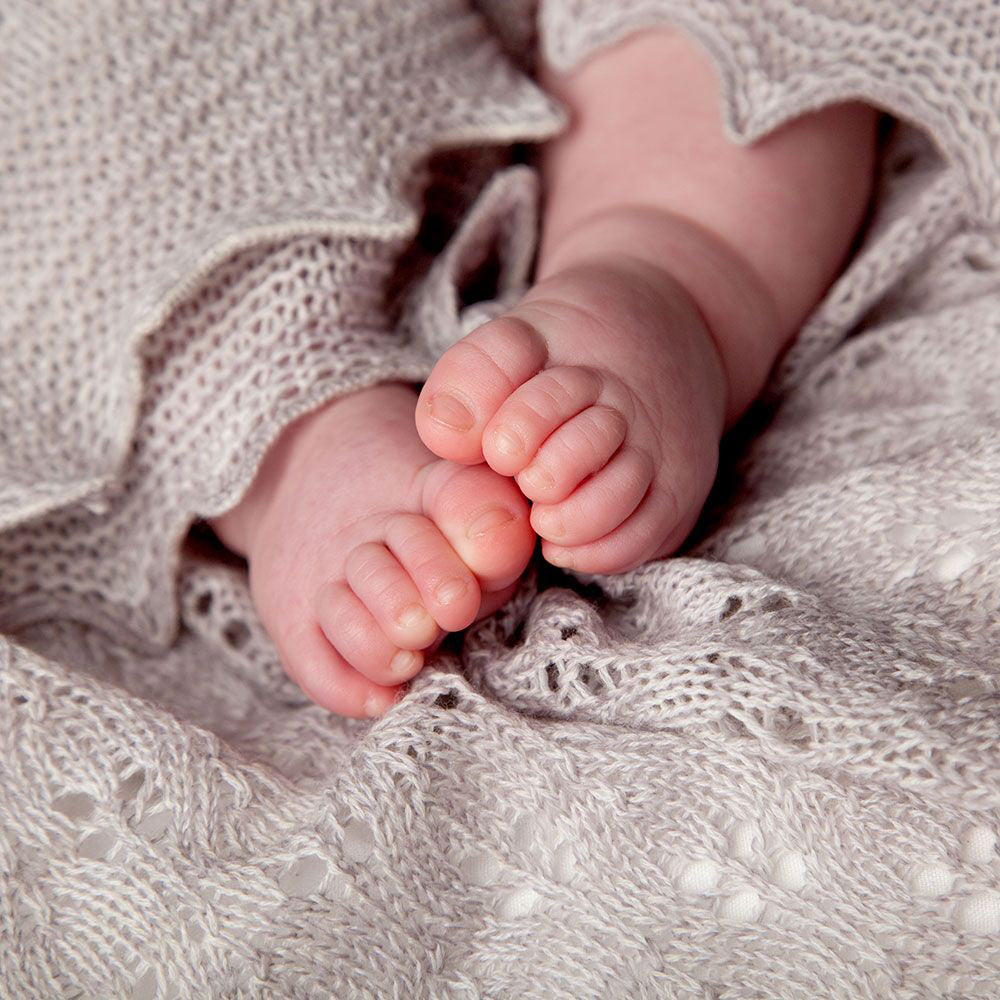 g-h-hurt-&-son-kitten-paw-wool-baby-gift-set-grey-marl-ghhs-w114xxhm-grm