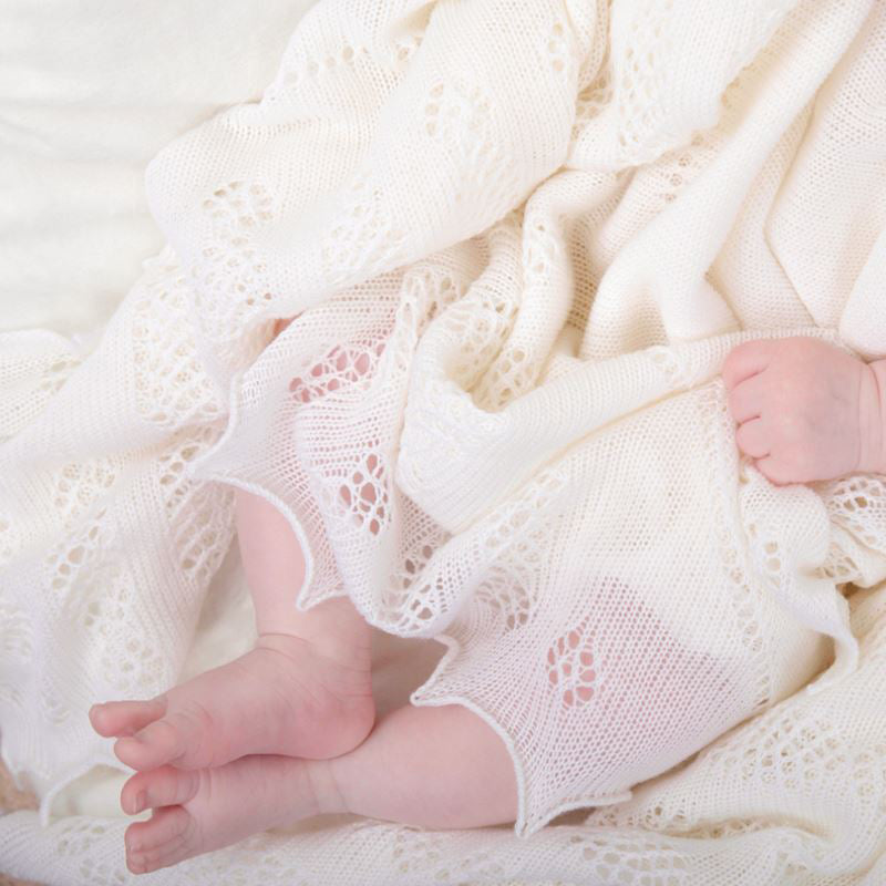 g-h-hurt-&-son-nottingham-lace-knitted-baby-shawl-ivory-white-ghhs-w470x