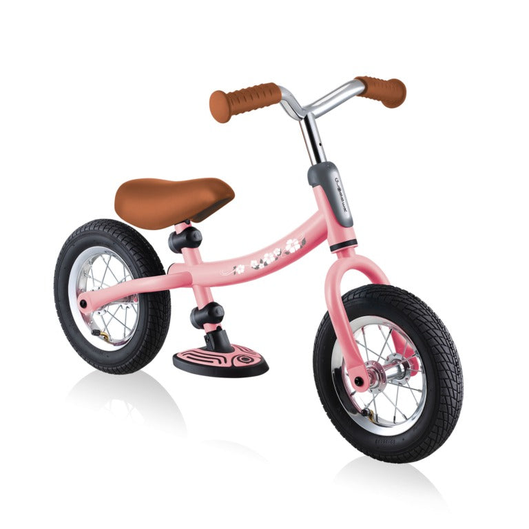 globber-go-bike-air-pastel-pink-glob-615-210