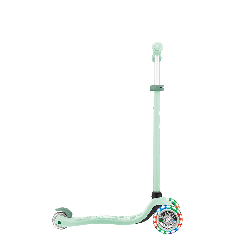 globber-go-up-sporty-lights-mint-play-toy-glob-842-206-s