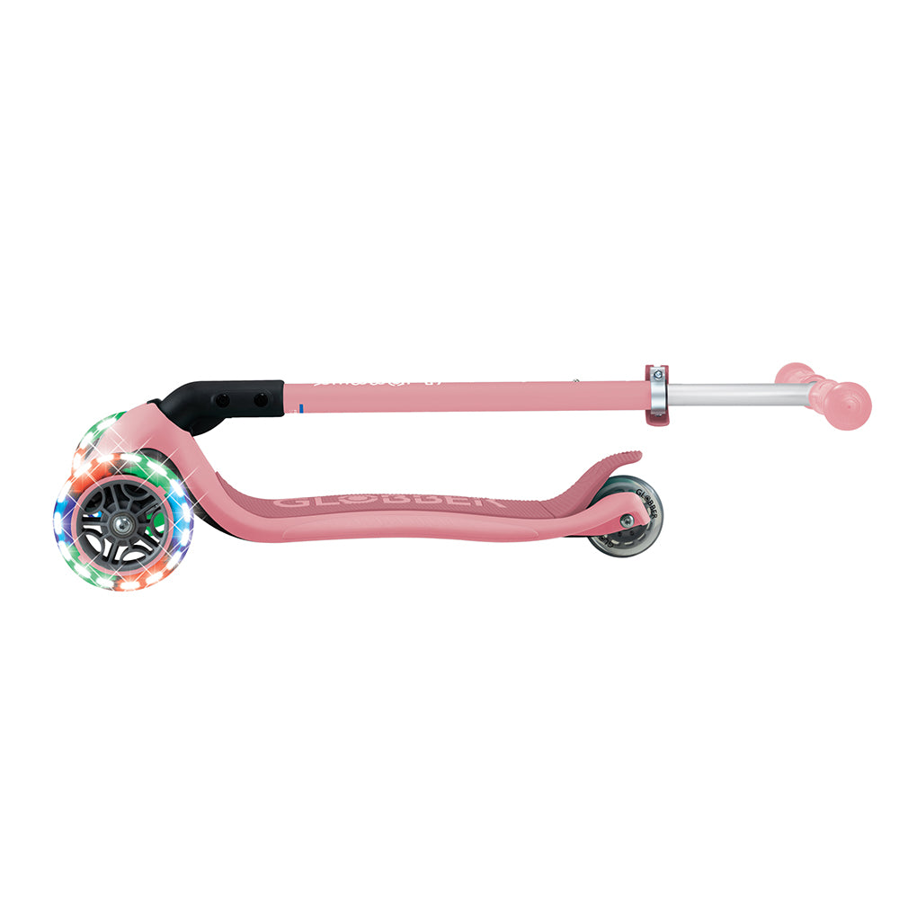 globber-primo-foldable-lights-pastel-pink-play-toy-glob-432-211-3