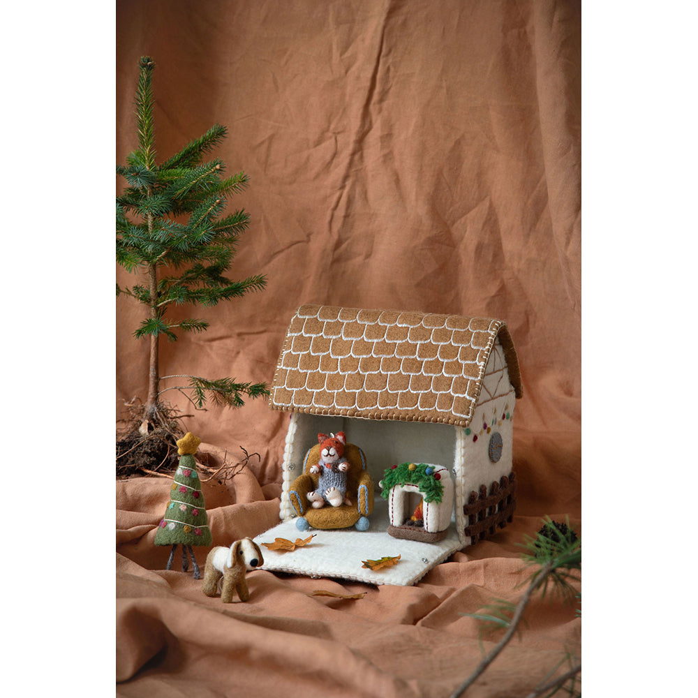 gry-sif-fireplace-w-garland-8cmx6cm