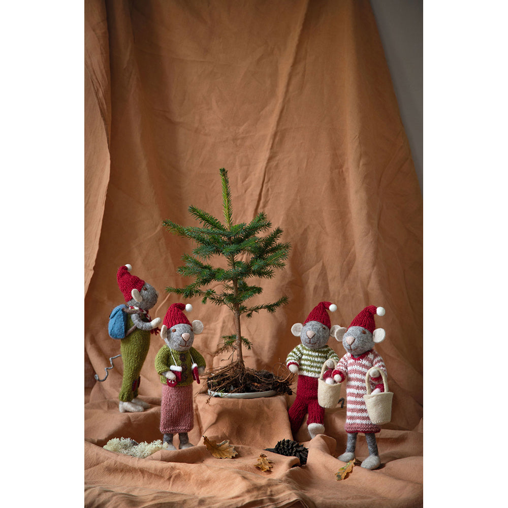 gry-sif-medium-grey-girly-mouse-w-mittens-27cm