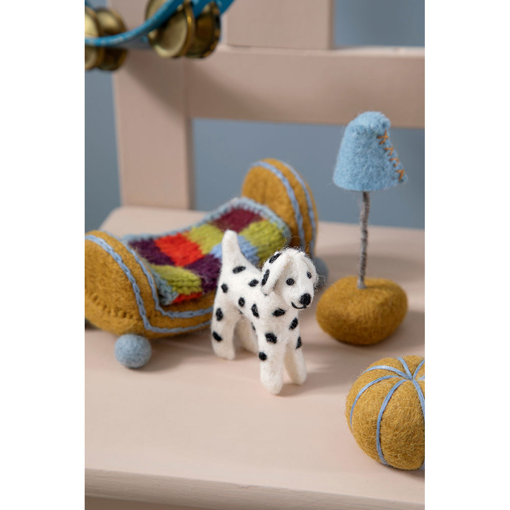 gry-sif-ochre-chair-pillow-lamp-5-5-8cm