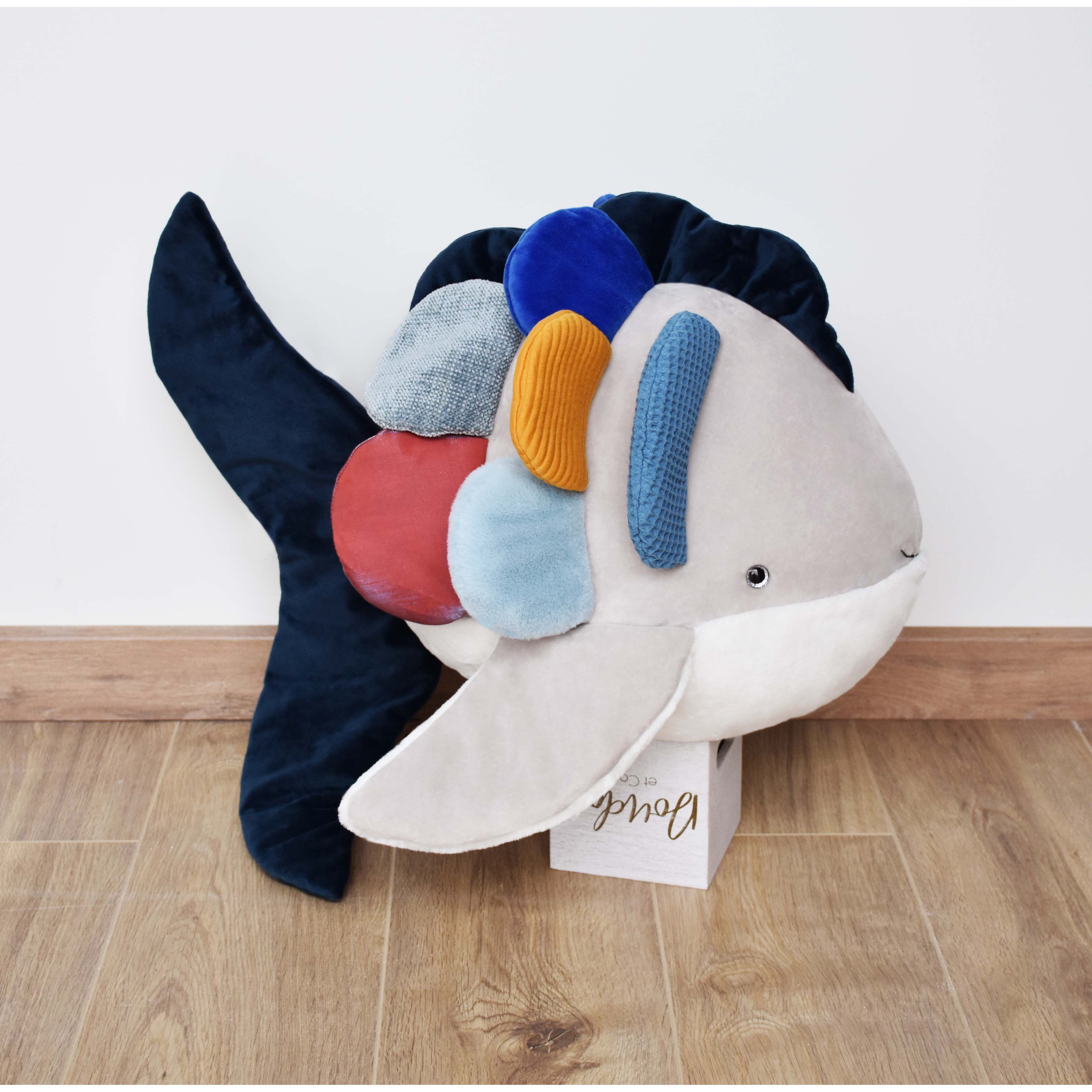 histoire-d-ours-rainbow-fish-40cm-hdo-ho3077