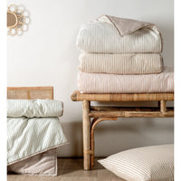 kadolis-faro-quilted-blanket-100x140cm-linen-stripes-kado-couv100140lin