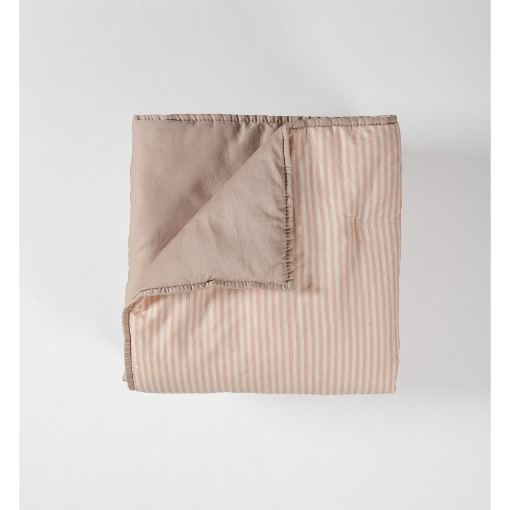 kadolis-faro-quilted-blanket-100x140cm-peach-stripes-kado-couv100140pea