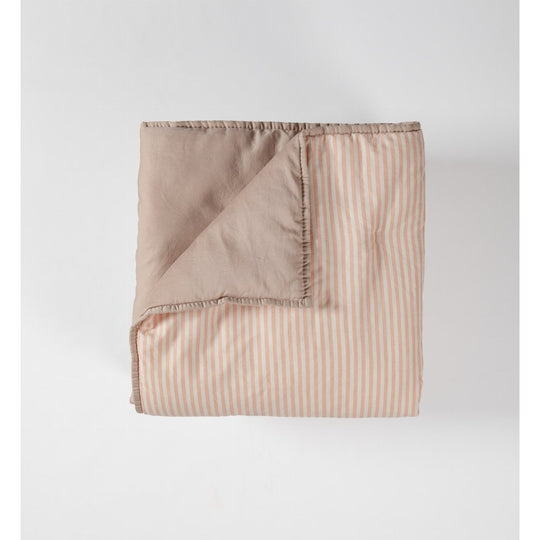 kadolis-faro-quilted-blanket-100x140cm-peach-stripes-kado-couv100140pea