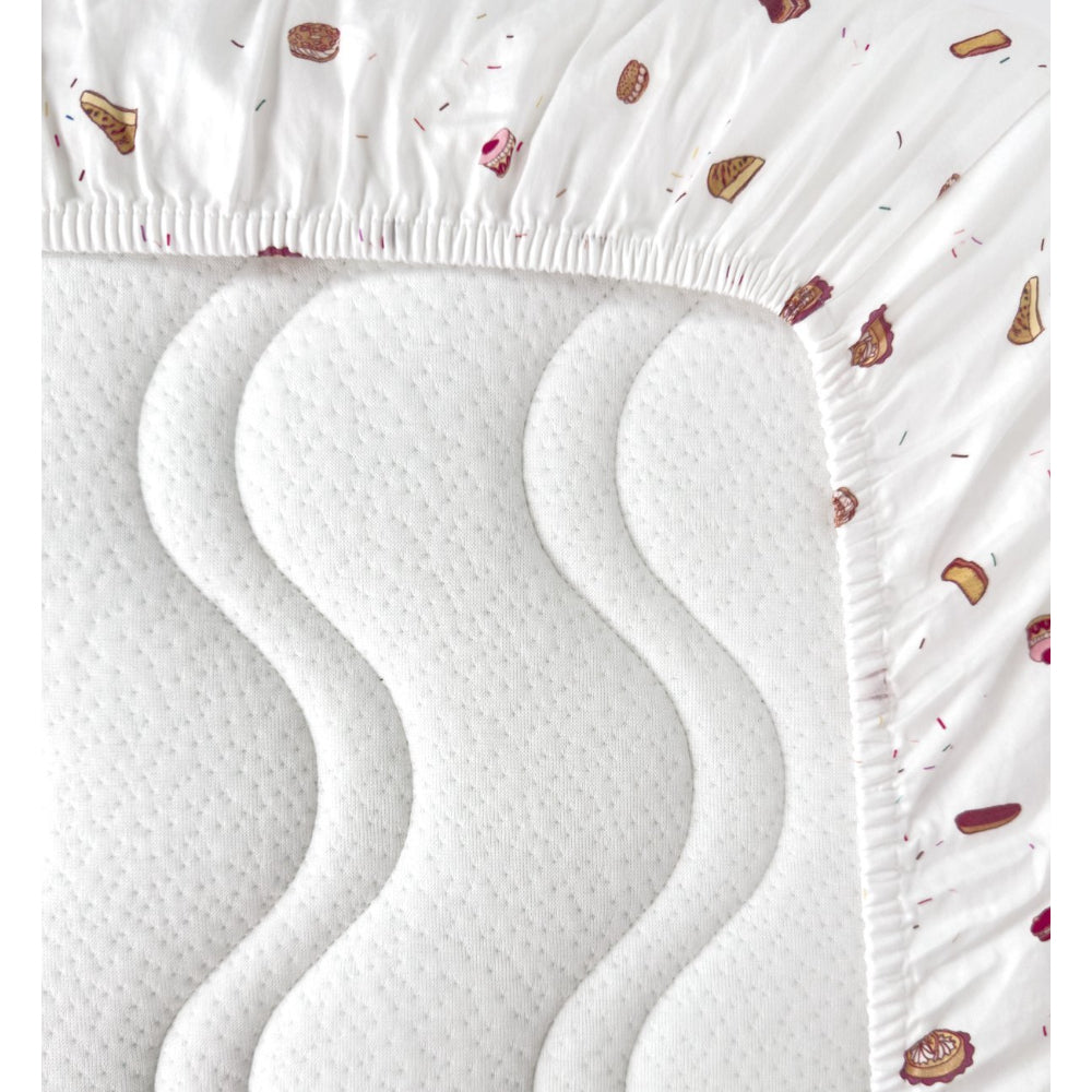 kadolis-printed-fitted-sheet-organic-cotton-90x200cm-gourmandises-kado-dhco90200gmd