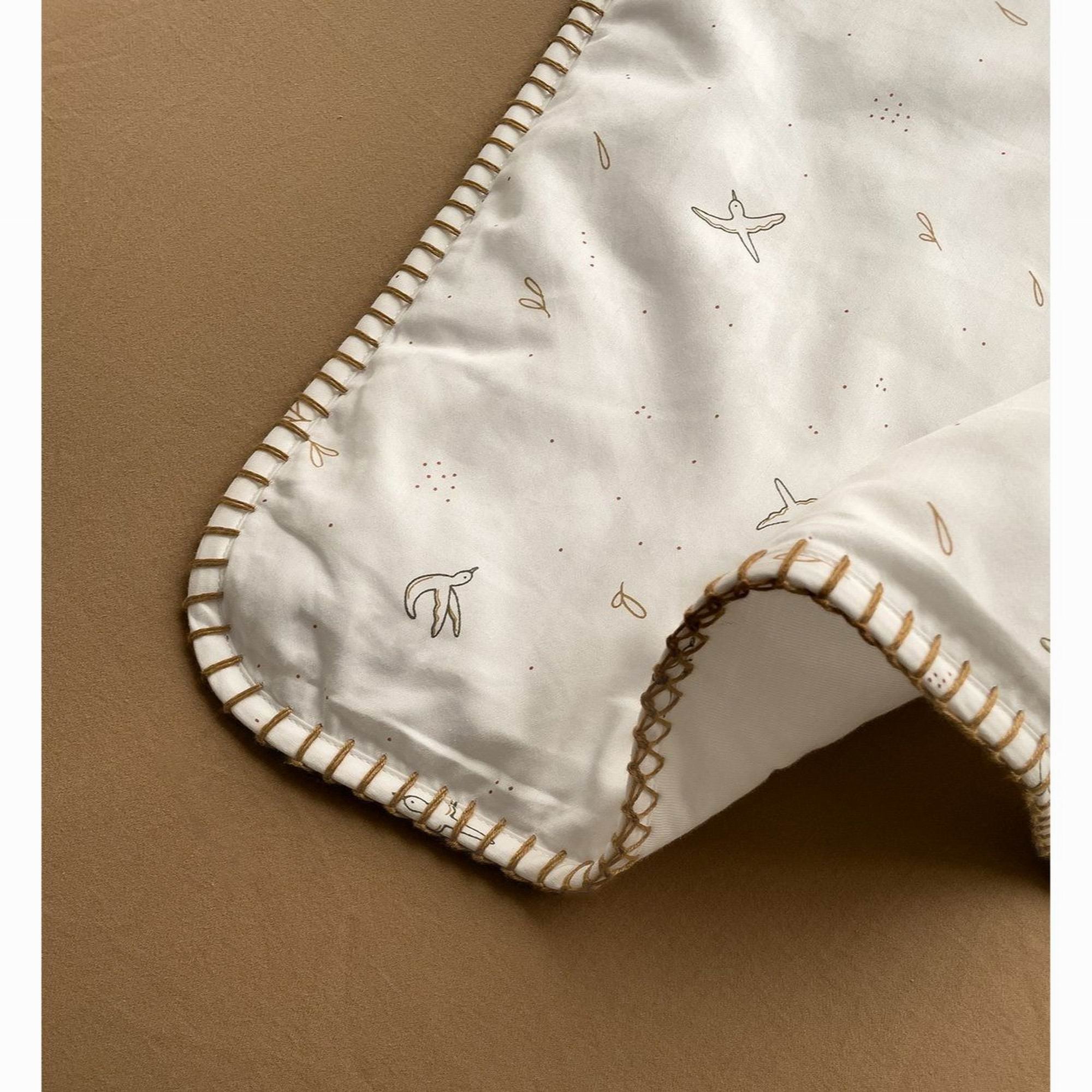 kadolis-quilted-baby-blanket-l-envol-e-amber-baby-nursery-kado-couv75100envamb-04