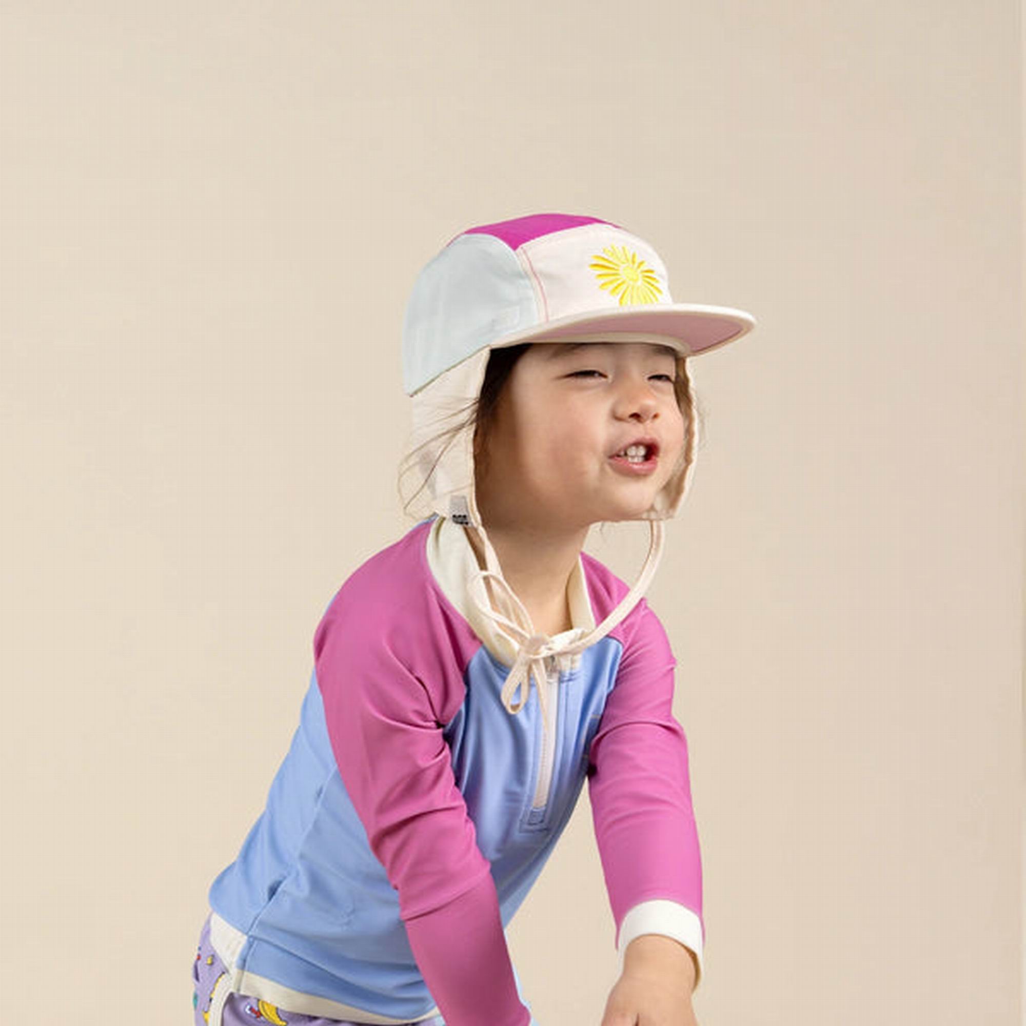 ki-et-la-camper-cap-anti-uv-fuschia-flower-play-toy-clothing-wear-fashion-kiet-hfuncampcflfushia50-05
