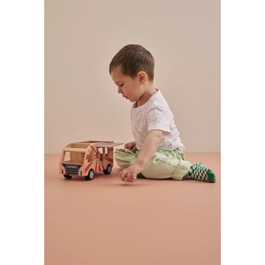 kids-concept-camper-van-aiden-play-toy-kidc-1000841