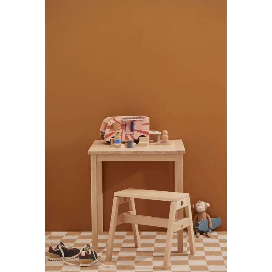 kids-concept-camper-van-aiden-play-toy-kidc-1000841