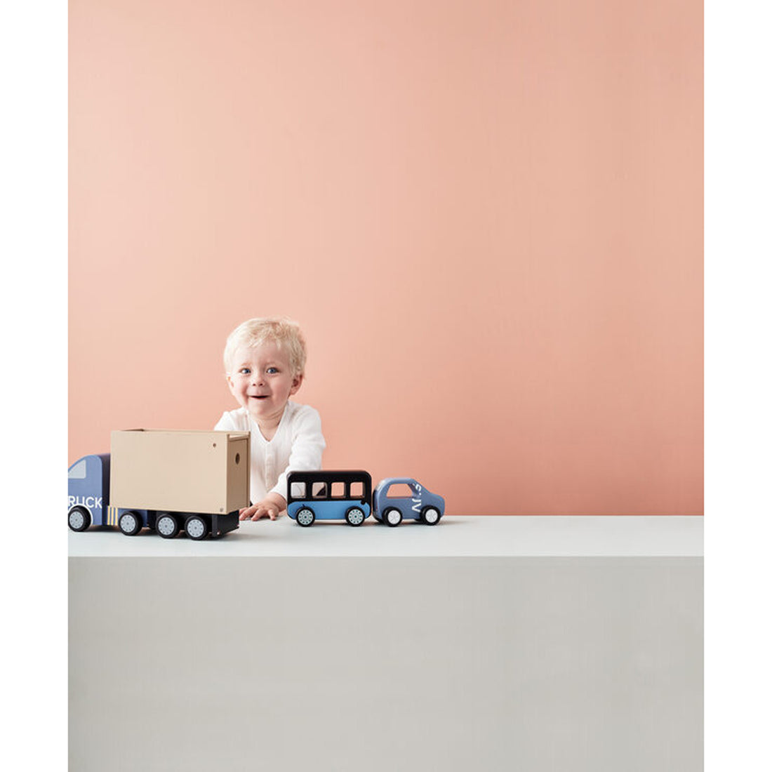 kids-concept-city-bus-aiden-kidc-1000304