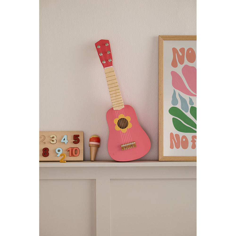 kids-concept-guitar-flower-pink