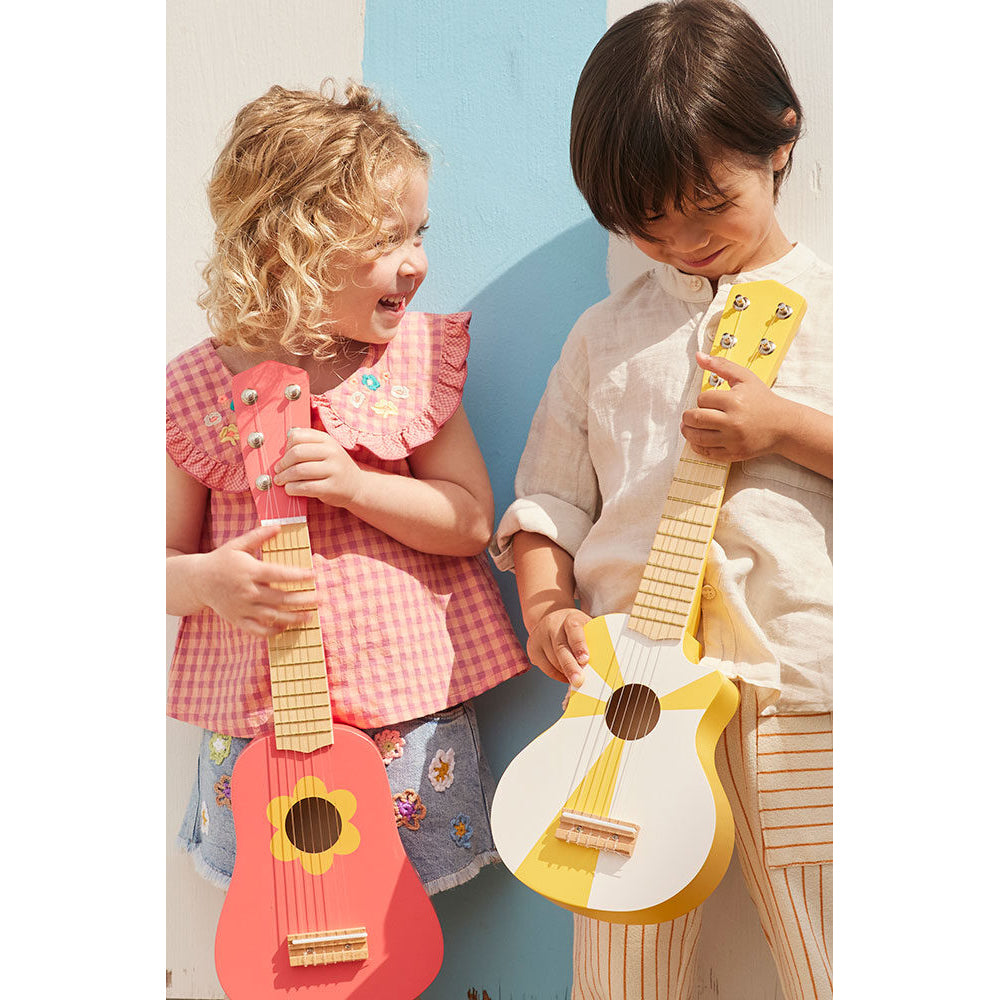 kids-concept-guitar-yellow-white
