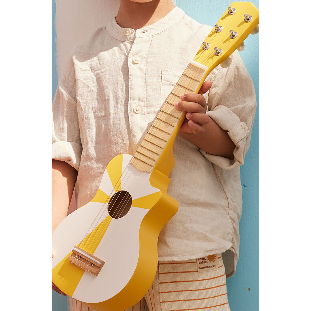 kids-concept-guitar-yellow-white