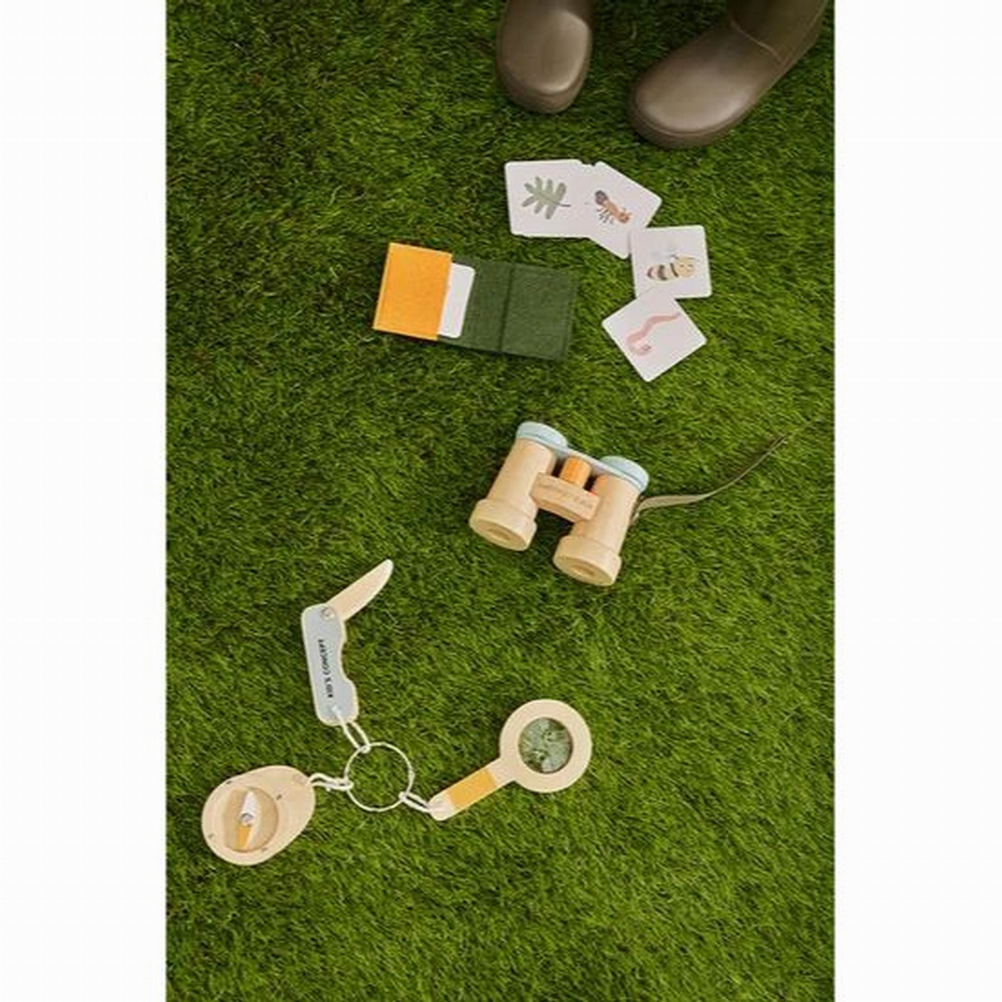 kids-concept-nature-discovery-set-kid-s-hub-play-toy-kidc-1000868-07