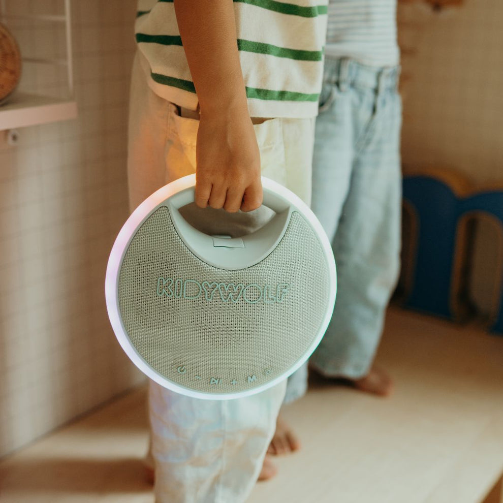 kidywolf-karaoke-speaker-with-2-microphones-kidw-kidykaraoke-gr