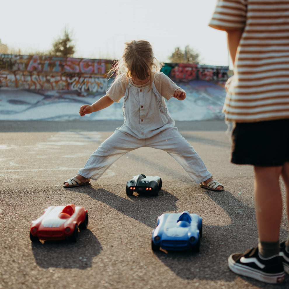 kidywolf-red-remote-control-car-kidw-kidycar-rd