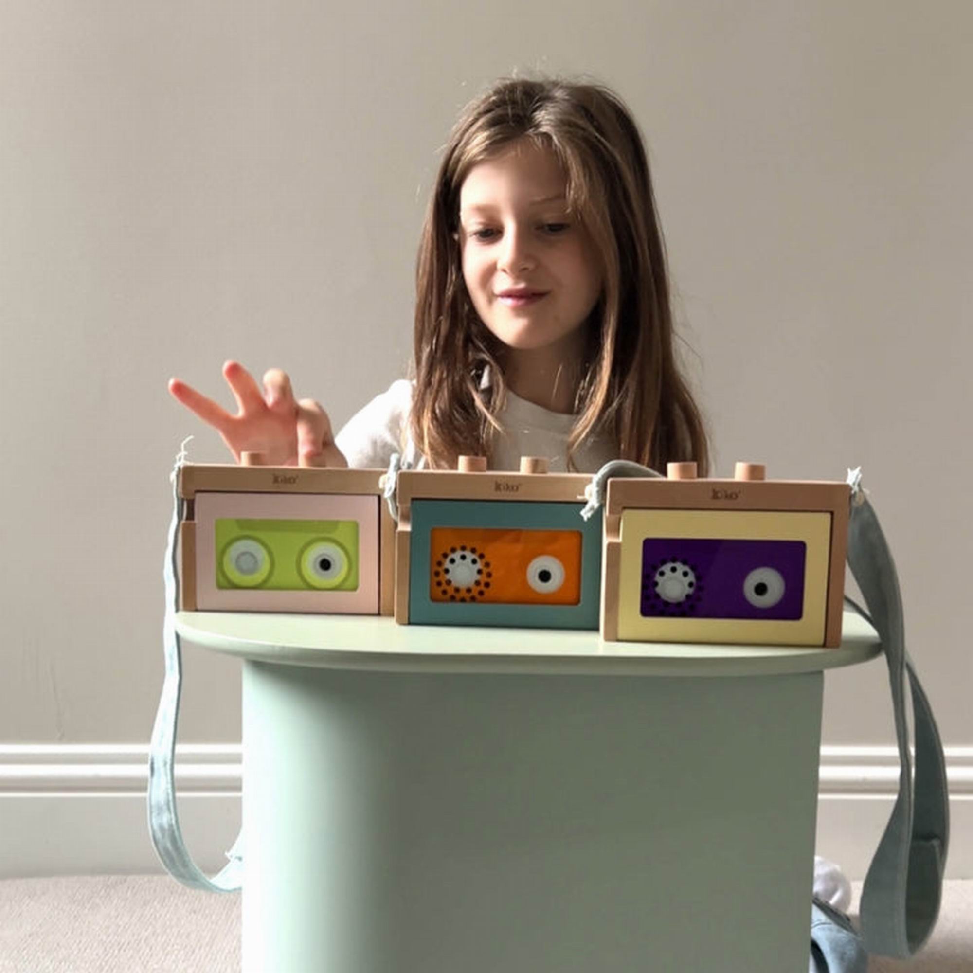 kiko-gg-kiko-mini-tape-recorder-blue-wooden-toy-play-toy-kukk-k035-bl-03