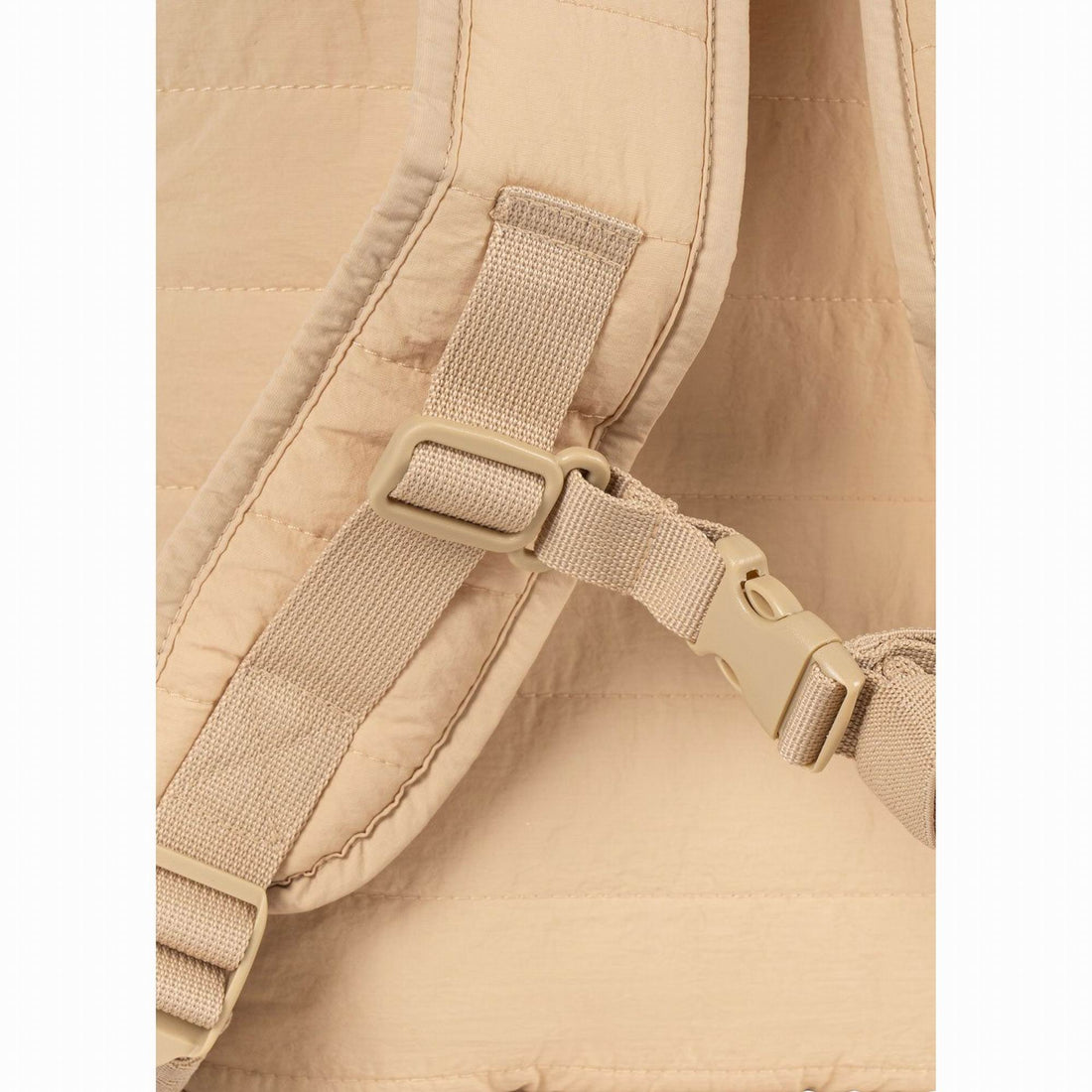 konges-sl-jd-juno-quilted-sequin-backpack-midi-frapp-clothing-wear-fashion-accessories-kong-w24ks101319-frappe-04